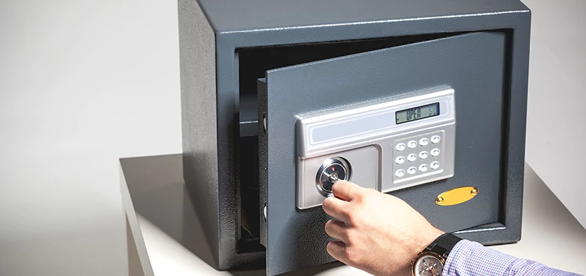 Jewelry Safe Unlocking Service in Phelan, California