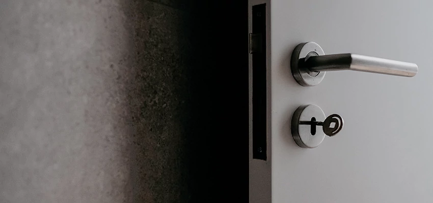 Front Door Handle Repair And Installation in Phelan, CA